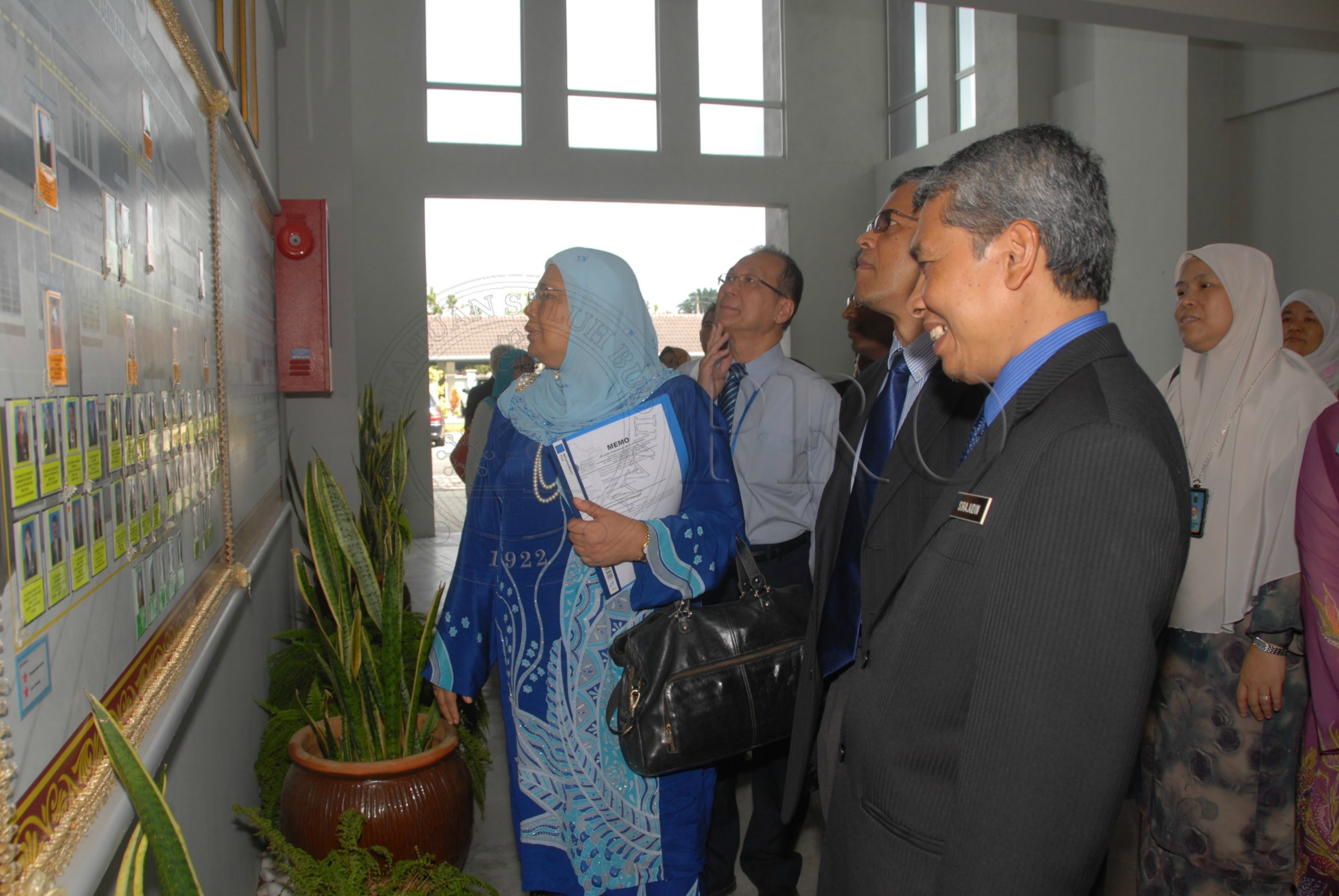 PRO 14 01 SEKOLAH FBA 8079